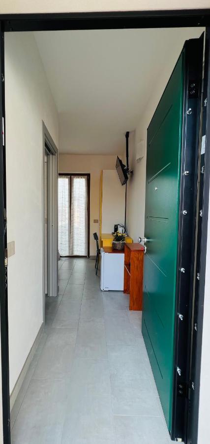 La Ringhiera Hotel Новара Екстериор снимка