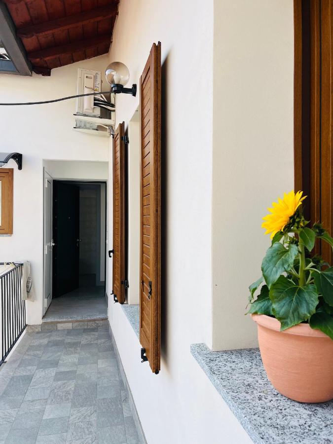 La Ringhiera Hotel Новара Екстериор снимка