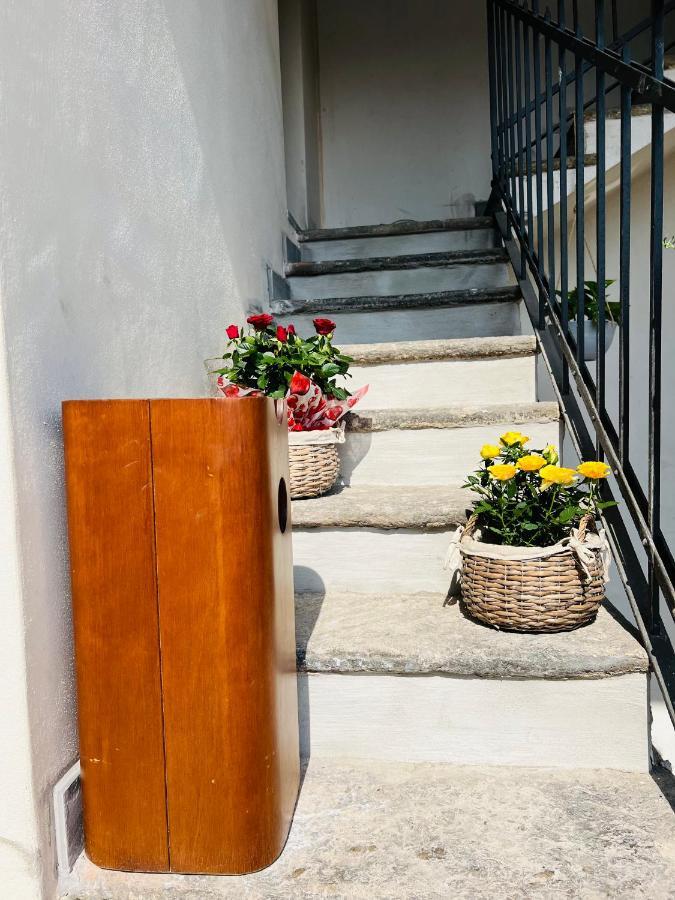La Ringhiera Hotel Новара Екстериор снимка