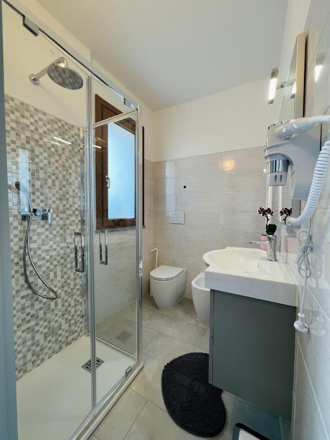 La Ringhiera Hotel Новара Екстериор снимка
